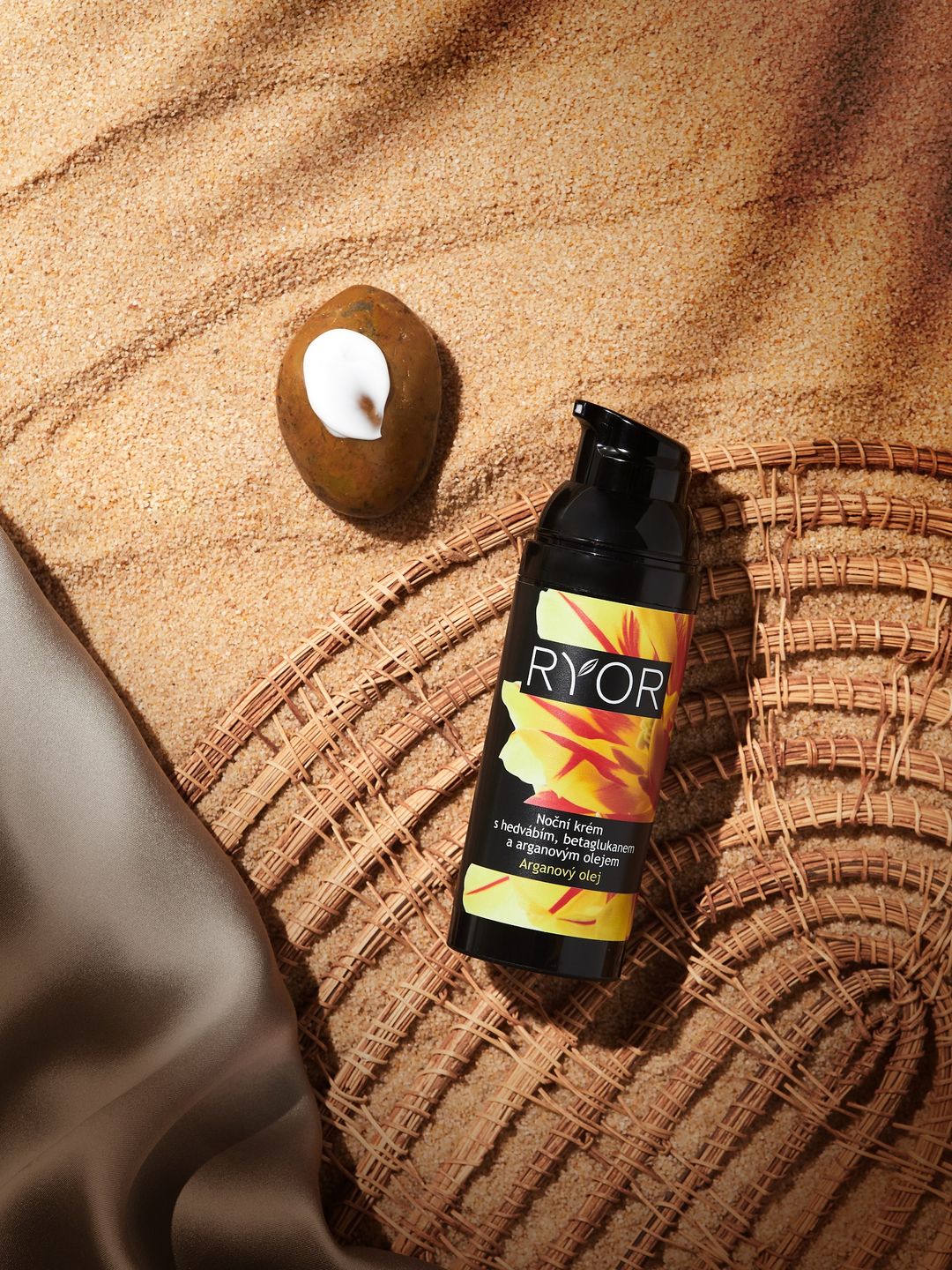 Noční krém s hedvábím, beta-glukanem a arganovým olejem - galerie #2