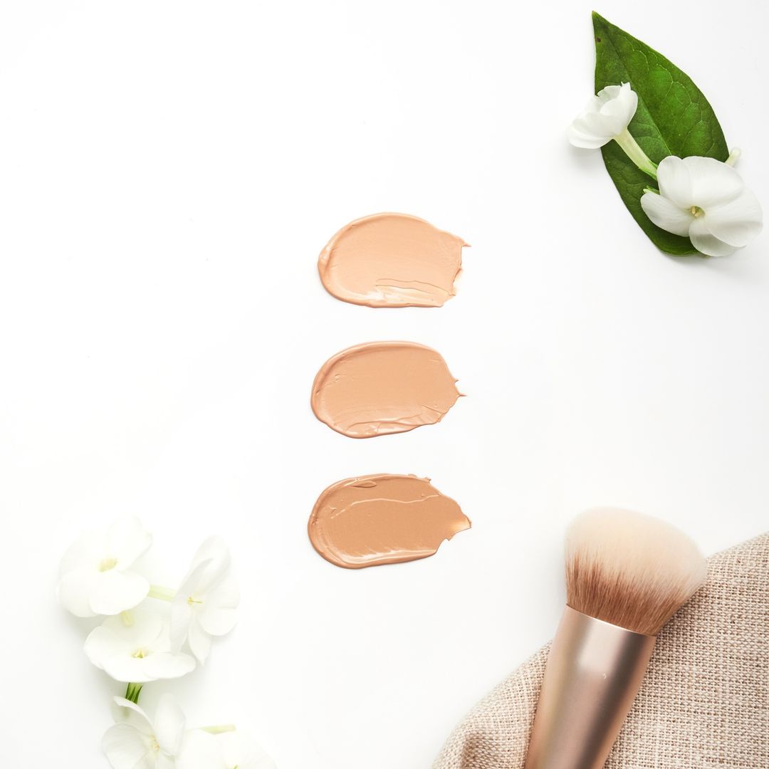 Rozjasňující make-up 8v1 MEDIUM - galerie #3