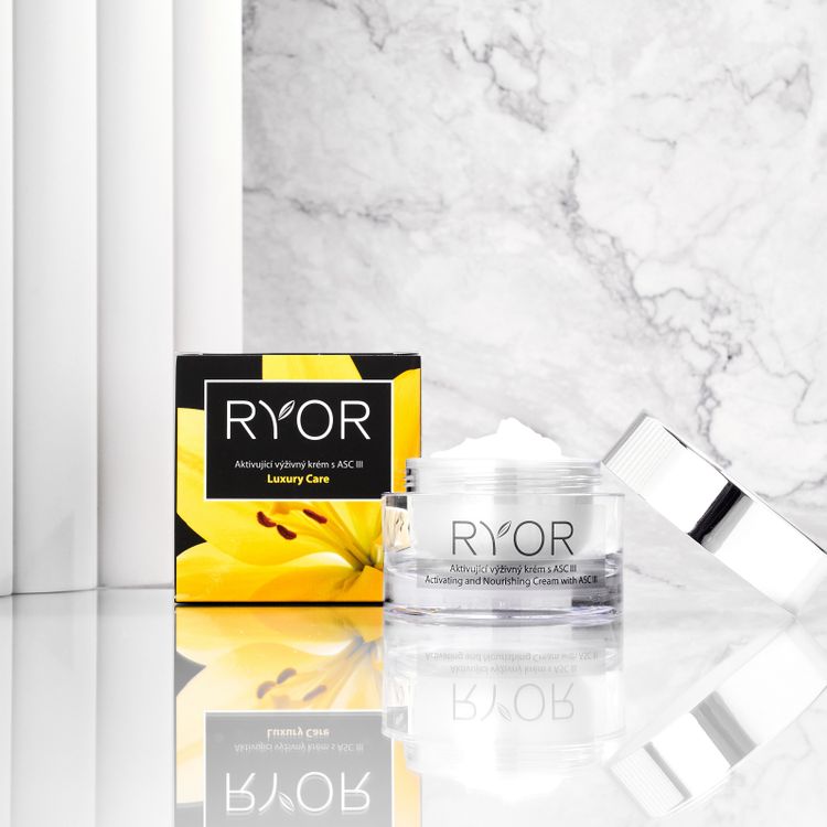 Aktivující výživný krém s ASC III